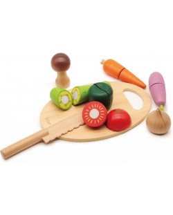Комплект продукти за рязане Classic World - Зеленчуци за рязане, от дърво