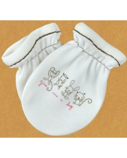 Бебешки ръкавички For Babies - Give me a hug, червен надпис