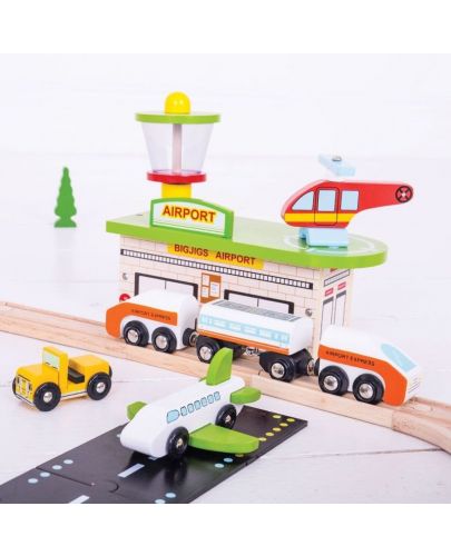 Дървен игрален комплект Bigjigs - Влак, релси, летище и аксесоари - 4