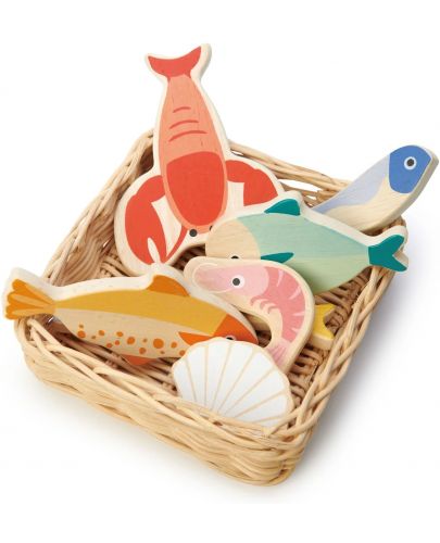 Дървен игрален комплект Tender Leaf Toys - Морски дарове в кошница - 1