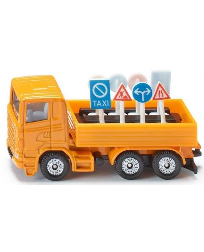 Детска играчка Siku - Road Main Lorry, с 8 пътни знака - 2