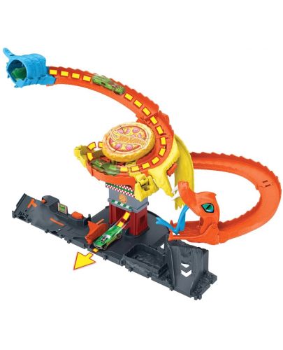 Игрален комплект Hot Wheels City - Змия в магазина за пица, с количка - 5