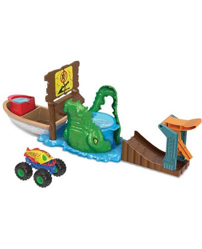 Игрален комплект Hot Wheels Monster Trucks - Swamp Chomp, с количка - 1
