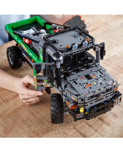 Конструктор Lego Technic - Камион 4x4 Mercedes Benz Zetros (42129) - 8
