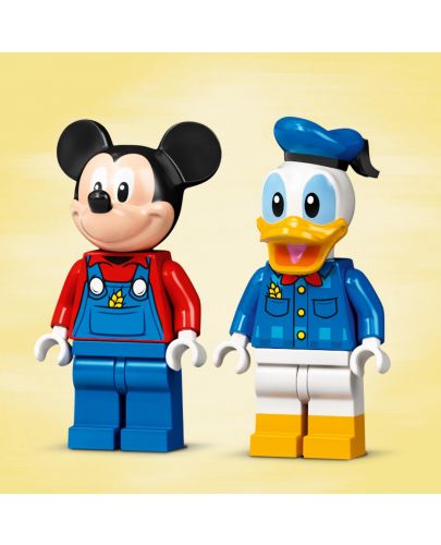 Конструктор Lego Mickey and Friends - Фермата на Mickey Mouse и Donald Duck (10775) - 6