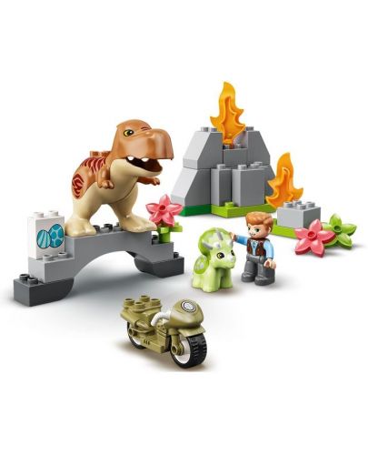 Конструктор Lego Duplo Jurassic World - Бягство на тиранозавър рекс и трицератопс (10939) - 5