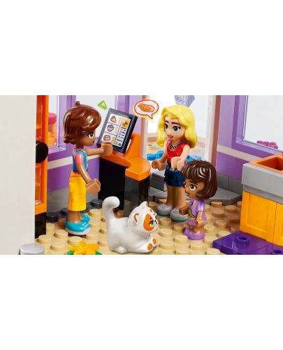 Конструктор LEGO Friends - Обществена кухня Хартлейк Сити (41747) - 4