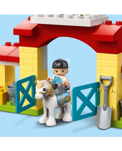 Конструктор Lego Duplo Town - Конюшня и грижи за понита (10951) - 7