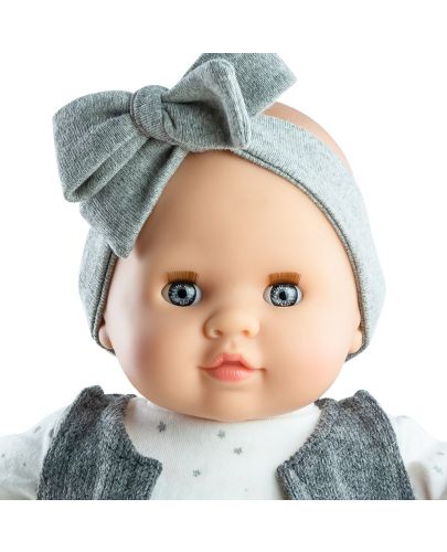 Кукла-бебе Paola Reina Manus - Агата, с туника със звездички и сива жилетка, 36 cm - 2