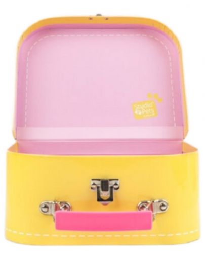 Куфарче за плюшени играчки Studio Pets - С паспорт, 16 cm, жълто - 2