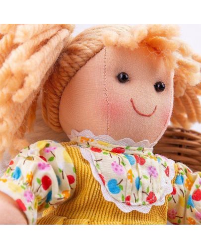 Мека кукла Bigjigs - Дейзи, с жълта рокличка, 28 cm - 2