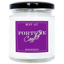 Ароматна свещ с късметче Next Lit Fortune Candle - Bush Bouquet, на български език