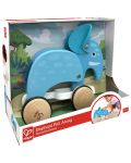 Дървена играчка HaPe International  - Слон на колела - 2t