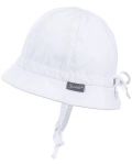 Детска лятна шапка с UV 50+ защита Sterntaler - 43 cm, 5-6 мeсеца, бяла - 2t
