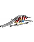 Конструктор LEGO Duplo - Мост и релси за влак (10872) - 3t