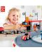 Детска играчка Hape - Състезателна писта с колички и аксесоари  - 6t
