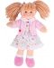 Мека кукла Bigjigs - Попи,  с рокличка на цветя и жилетка, 28 cm - 1t